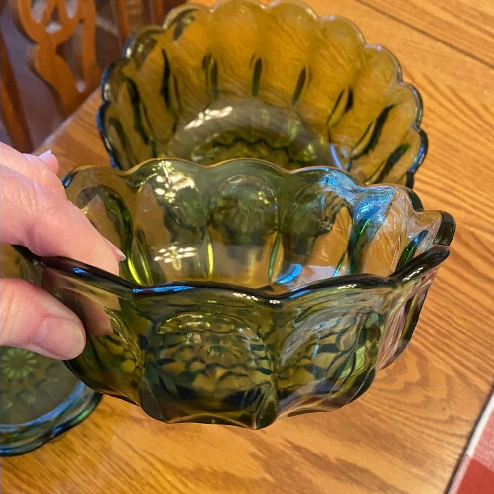 Vintage Indiana Mid Century Green Scallop Set of (4) Total, Green Glass Bowls